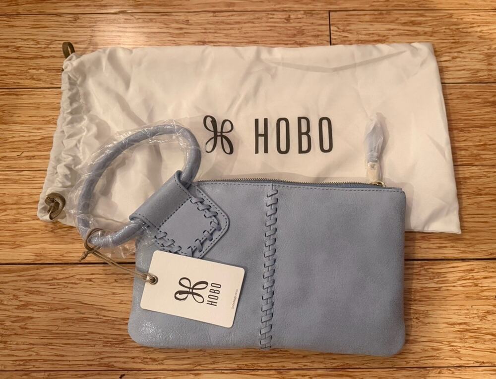 Hobo Sable Wristlet NWT Sky Blue W/ Silvery Shimmer Leather 9.5โ MSR $158